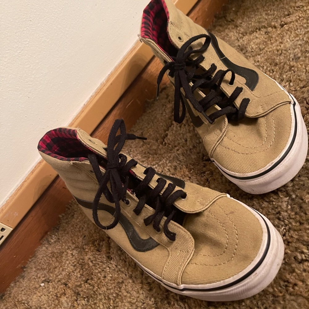 Vans - Picture 3 of 4